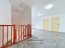 SITUÉE À CAGNY, belle maison familiale 200 m2, 6 chambres avec vie de plain-pied, au calme écoles et commerces à proximité