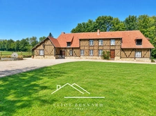 CHARACTERFUL NORMAN PROPERTY – BETWEEN LISIEUX AND PONT L'ÉVÊQUE – 2 HECTARES – 2 OUTBUILDINGS