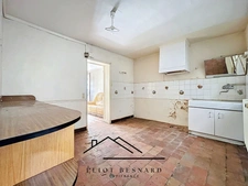 En exclusivité - Maison de ville en briques à rénover — Cœur de Saint-Julien-le-Faucon 