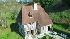 Maison de caractère avec dépendances à vendre 5 pièces GRANDCHAMP LE CHATEAU (14)