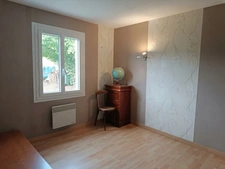 Charmante maison de plain-pied avec jardin à Gimouille