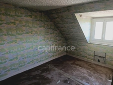 Maison de bourg à rénover avec dépendance aménageable