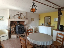 Charmante maison en pierre à découvrir – Lurcy-le-Bourg