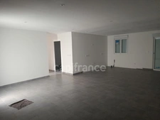 Maison neuve lumineuse – Plain-pied, 3 chambres, garage et terrasse