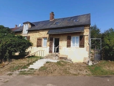 Charmante maison en pierre à découvrir – Lurcy-le-Bourg