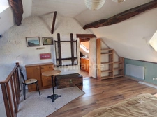 Charmante maison en pierre à découvrir – Lurcy-le-Bourg