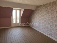 Maison de bourg à rénover avec dépendance aménageable