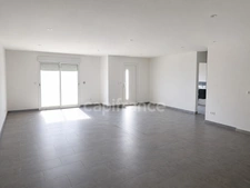 Maison neuve lumineuse – Plain-pied, 3 chambres, garage et terrasse