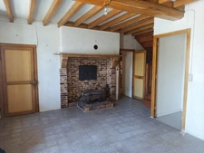 Maison pleine de charme à rénover avec terrain – Saint-Benin-d'Azy