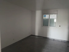 Maison neuve lumineuse – Plain-pied, 3 chambres, garage et terrasse