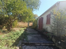 Maison pleine de charme à rénover avec terrain – Saint-Benin-d'Azy