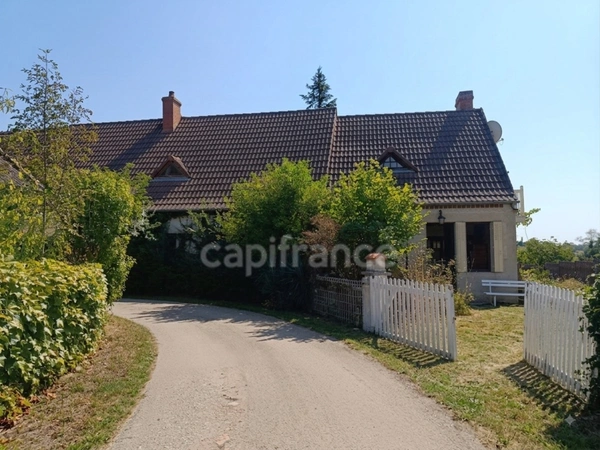 Maison à vendre 4 pièces LIVRY (58)
