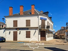 Ancien bar-restaurant avec logement – Fort potentiel au cœur de Châteaumeillant
