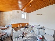 Ancien bar-restaurant avec logement – Fort potentiel au cœur de Châteaumeillant