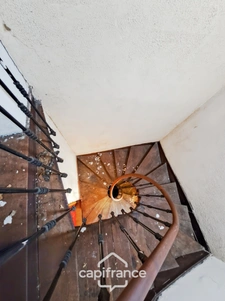 Ancien bar-restaurant avec logement – Fort potentiel au cœur de Châteaumeillant