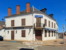 Ancien bar-restaurant avec logement – Fort potentiel au cœur de Châteaumeillant