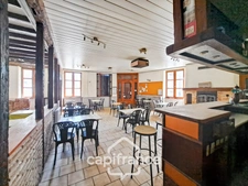 Ancien bar-restaurant avec logement – Fort potentiel au cœur de Châteaumeillant