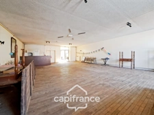 Ancien bar-restaurant avec logement – Fort potentiel au cœur de Châteaumeillant