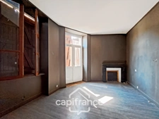 Ancien bar-restaurant avec logement – Fort potentiel au cœur de Châteaumeillant