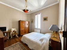MAISON DE MAÎTRE D'EXCEPTION – ANCIEN DOMAINE VITICOLE – PLUS DE 1 000 m² DE BÂTIS – CŒUR DE VILLE