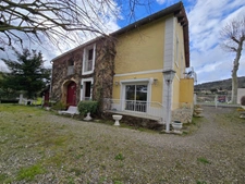 Domaine viticole 180 m² + dépendances + hangar – 6 754 m² – 15 min Carcassonne / Limoux