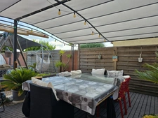 VILLA FAMILIALE DE PLAIN-PIED – 181 m² – 5 CHAMBRES – PISCINE – VÉRANDA – TERRAIN DE 916 m²