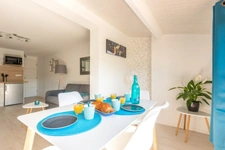 MAISON DE VILLE AVEC GARAGE – INVESTISSEMENT CLÉ EN MAIN OU RÉSIDENCE PRINCIPALE
