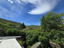 MAISON RÉNOVÉE - TERRASSE AVEC VUE - JACUZZI - DPE B - 3 ESPACES NUIT - DÉPENDANCES DE 92 m²