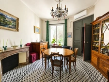 MAISON DE MAÎTRE D'EXCEPTION – ANCIEN DOMAINE VITICOLE – PLUS DE 1 000 m² DE BÂTIS – CŒUR DE VILLE