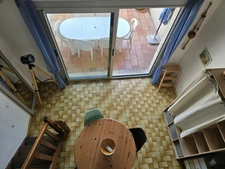 Charmante maison avec terrasse, 4 à 6 couchages et parking privatif, à deux pas du port