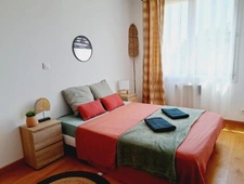 COUP DE CŒUR À NARBONNE, PROCHE CENTRE VILLE – SUPERBE T4 RÉNOVÉ – AUCUN TRAVAUX – 3 CHAMBRES