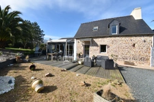 Maison rénovée avec jardin et studio