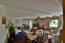 Maison rénovée avec jardin et studio