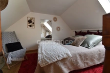 Maison rénovée avec jardin et studio