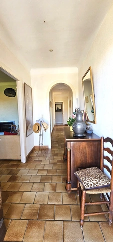 SAINT PAUL LES DAX (40) - BRIGHT HOUSE WITH SWIMMING POOL AND COMMERCIAL PREMISES WITH GREAT POTENTIAL