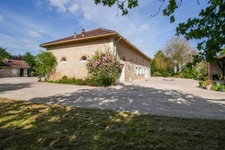 Property of character and charm near MONT DE MARSAN (40) - 430 m2 of living space - Land of approximately 9000 m2