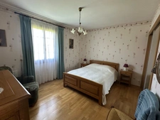 Propriété 5 pièces avec bâtiment de 563 m² sur 7 251 m² de terrain REGNEVILLE SUR MER (50)