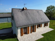 Propriété 5 pièces avec bâtiment de 563 m² sur 7 251 m² de terrain REGNEVILLE SUR MER (50)