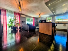 BAGES - EXCLUSIVITE - Maison 3 faces de 110 m² avec piscine, jardin et prestations de qualité