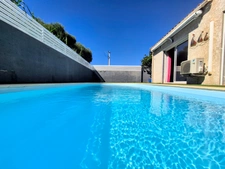 BAGES - EXCLUSIVITE - Maison 3 faces de 110 m² avec piscine, jardin et prestations de qualité