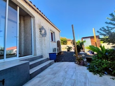 BAGES - EXCLUSIVITE - Maison 3 faces de 110 m² avec piscine, jardin et prestations de qualité