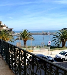 Bien d'exception en front de mer - Appartement dans une maison de maître classée - Cerbère