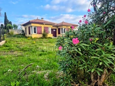 Terrain de 705 m² avec villa atypique et potentiel d’extension - St Nazaire 66