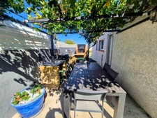 BAGES - EXCLUSIVITE - Maison 3 faces de 110 m² avec piscine, jardin et prestations de qualité