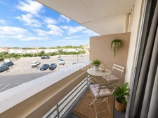 Prix en baisse ! Studio lumineux 4 couchages avec terrasse et vue Canigou – Résidence en bord de mer avec piscine