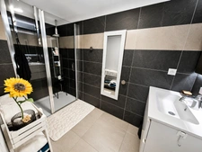 Canet Plage – 7ème et Dernier étage d'exception, dans résidence de standing, T2 avec cabine de couchage vue mer, terrasse de 21 m², piscine chauffée et garage