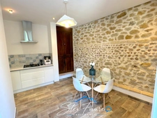 Maison de maître de caractère  à vendre 5 pièces BEAUVOISIN (30)