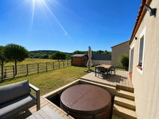 Villa 4 Pièces de plain-pied avec vue dégagée sur les champs – Beauvoisin(30)