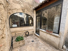 Maison à vendre 5 pièces MEYNES (30)Maison de caractère avec tropézienne & patio – un lieu de vie unique chargé d’histoire