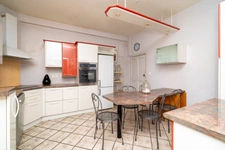 🌿 Rare – Appartement de caractère avec jardin privatif en centre-ville de Nîmes à vendre 3 pièces  (30)